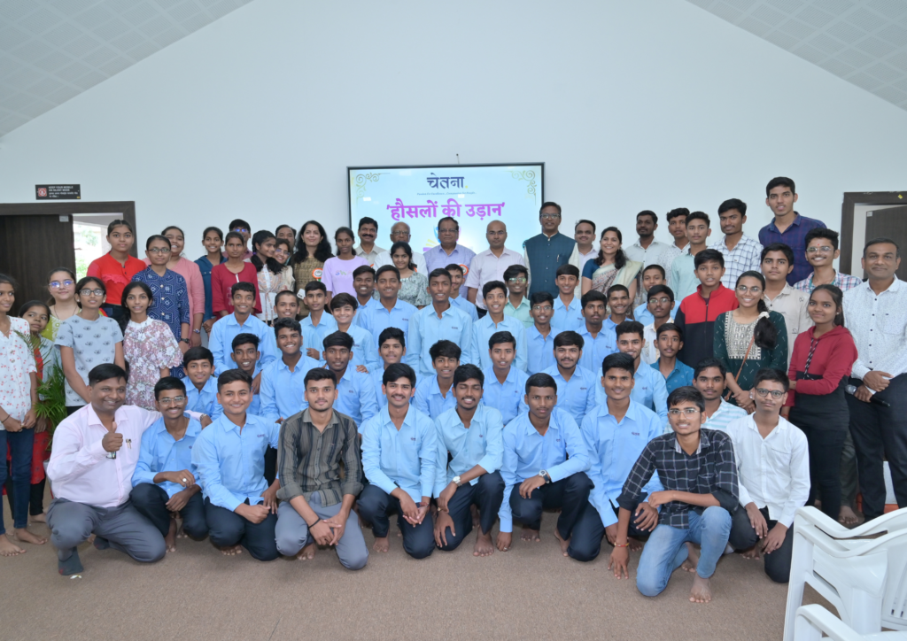 About Chetana 'Chetana' was established in 2013 by a dedicated team of accomplished professionals with a shared vision to make a valuable contribution to society. CEF Vision Our vision is to upli (27)